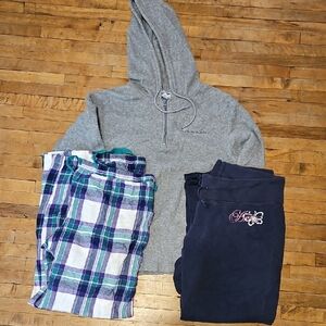 Size Large Comfy Clothes Lot